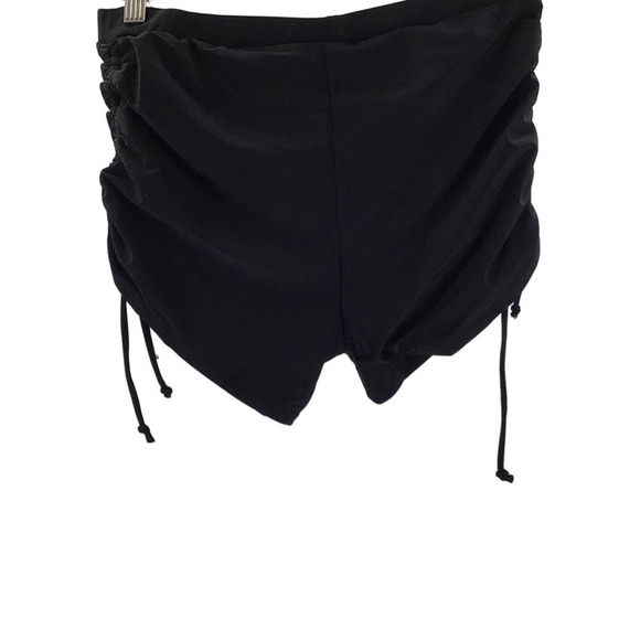 BLOOMCHIC 18-20 2x plus black ruched swim shorts bottoms NWT B98 - Picture 2 of 9